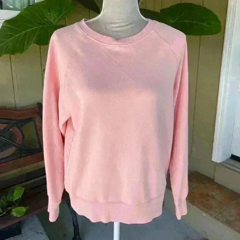 Gap crewneck, size XS. Color is more orange than pink